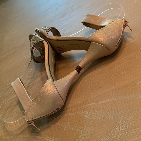 Style & Company light metallic pink heels with rhinestones some damage, reduced - Picture 7 of 8